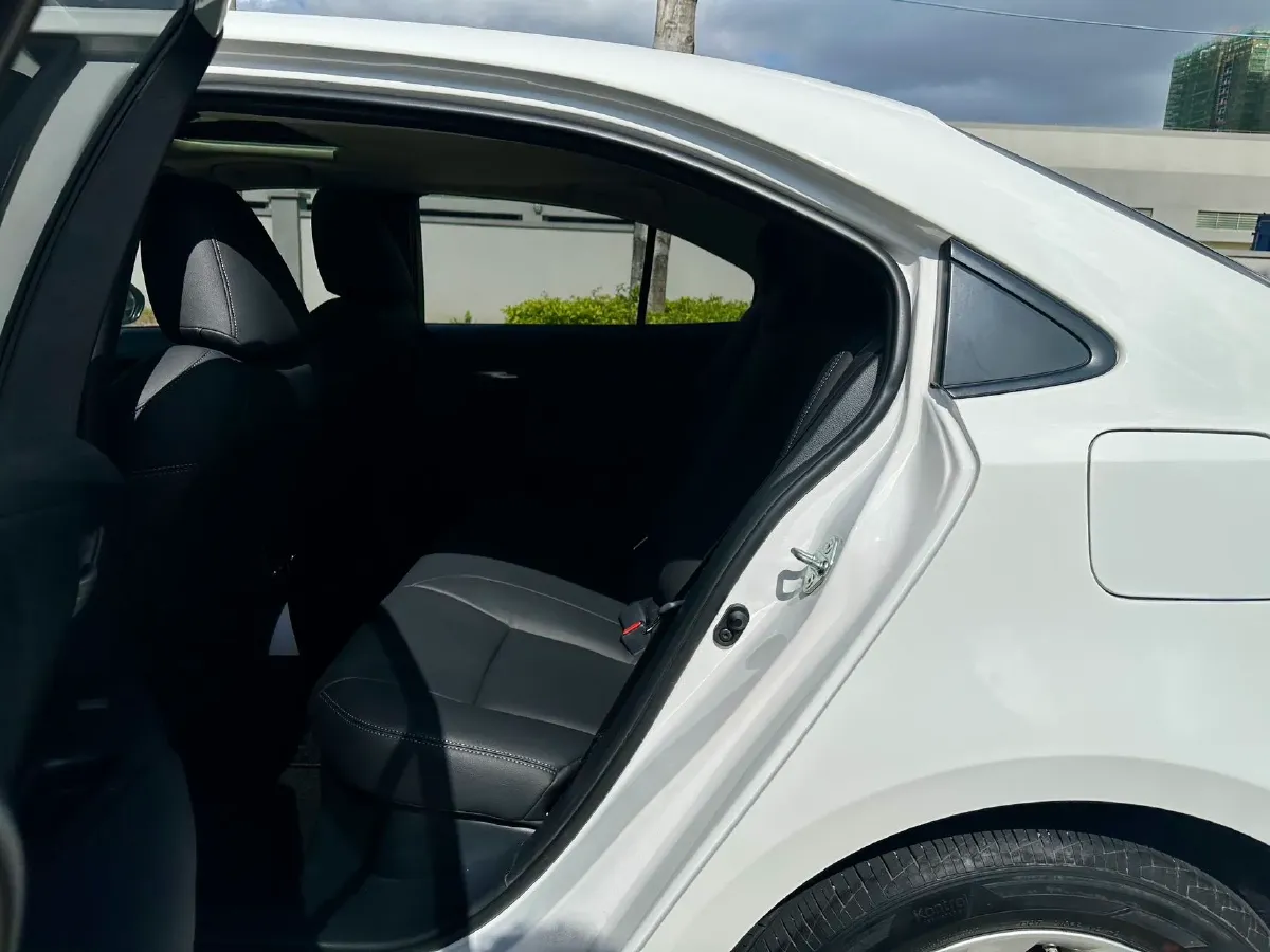 2022 Toyota Corolla 1.8L 98HP L4 E-CVT Hybrid,autocango,china used car exporter,china ev exporter,chinese used car exporter,chinese used ev exporter