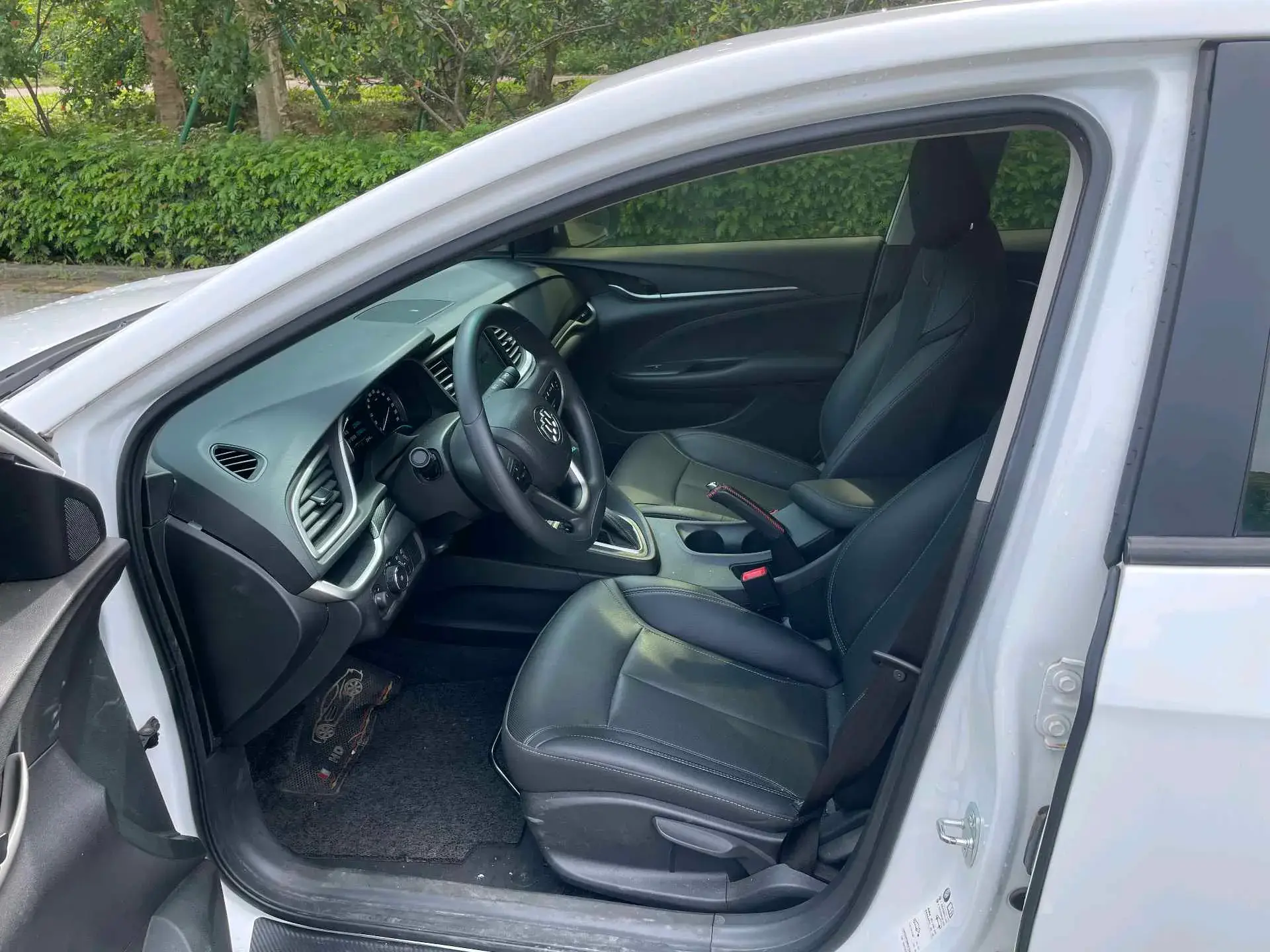 2021 BUICK EXCELLE thumbnail 4