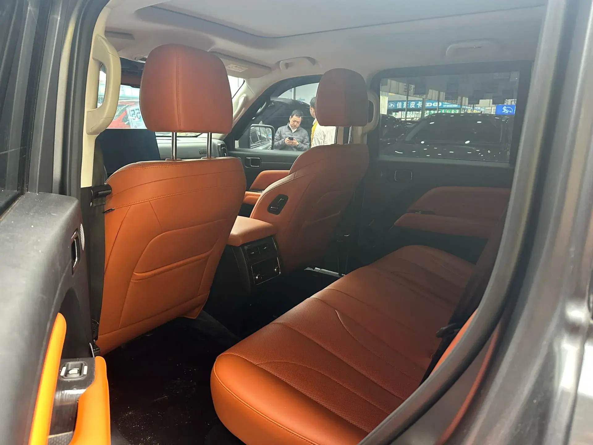 2024 HAVAL H9 thumbnail 4