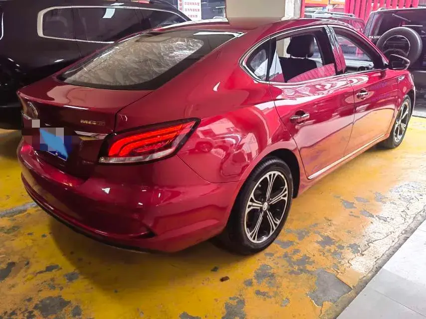 2017 MG MG6 thumbnail 3