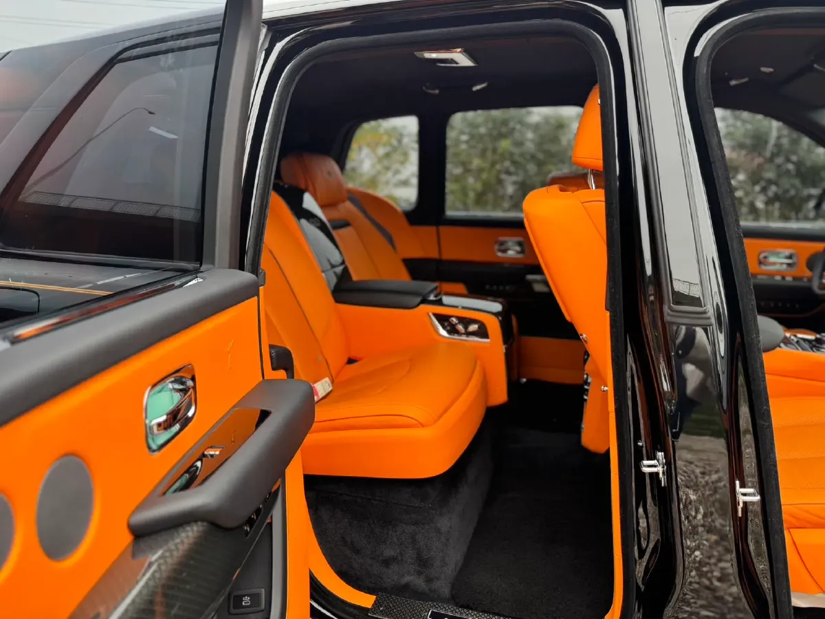 2020 Rolls-Royce Cullinan 6.7T 600HP V12 8AT,autocango,china used car exporter,china ev exporter,chinese used car exporter,chinese used ev exporter