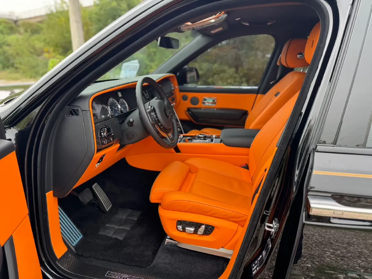 2020 Rolls-Royce Cullinan 6.7T 600HP V12 8AT,autocango,china used car exporter,china ev exporter,chinese used car exporter,chinese used ev exporter