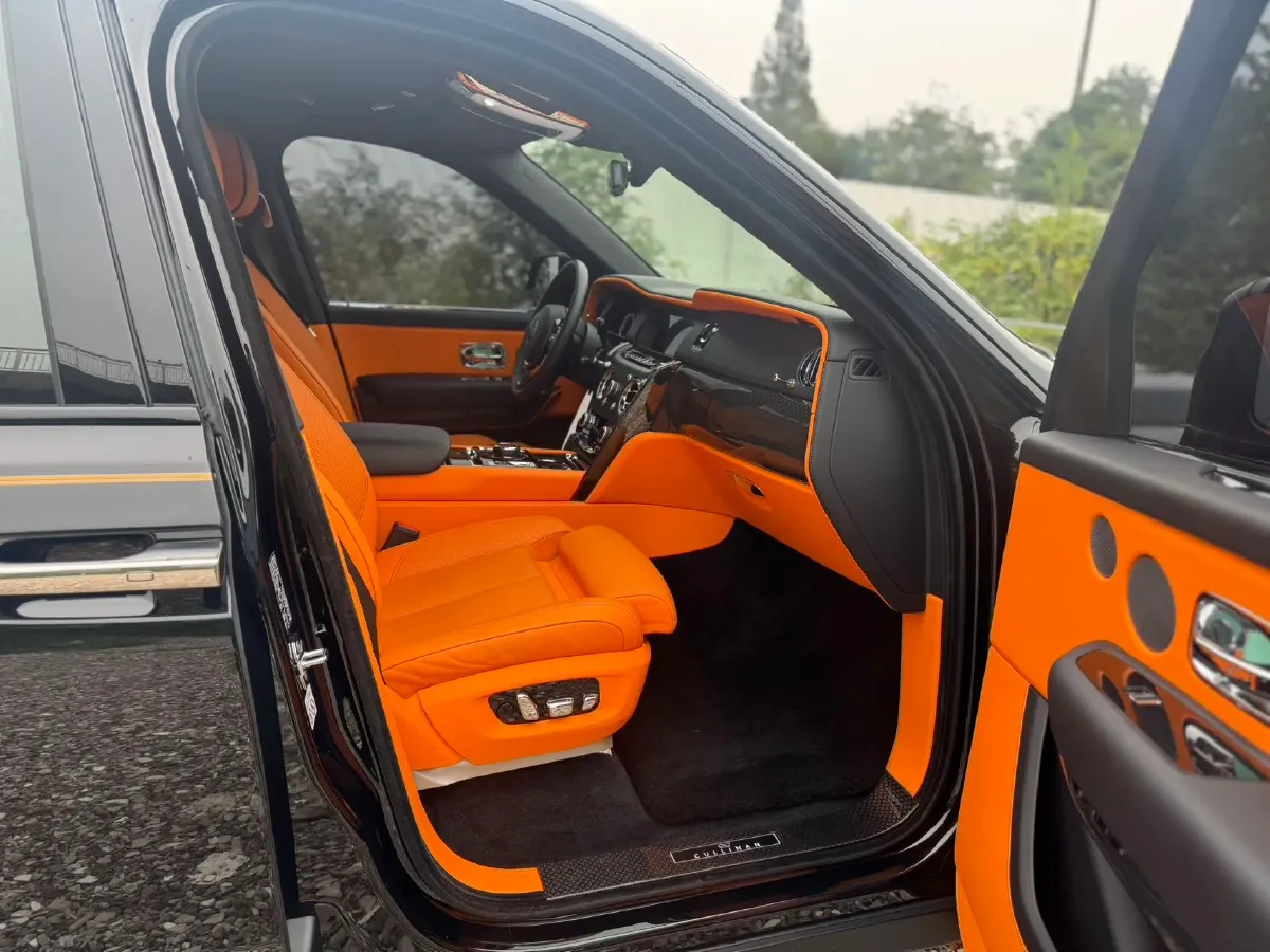 2020 Rolls-Royce Cullinan 6.7T 600HP V12 8AT,autocango,china used car exporter,china ev exporter,chinese used car exporter,chinese used ev exporter