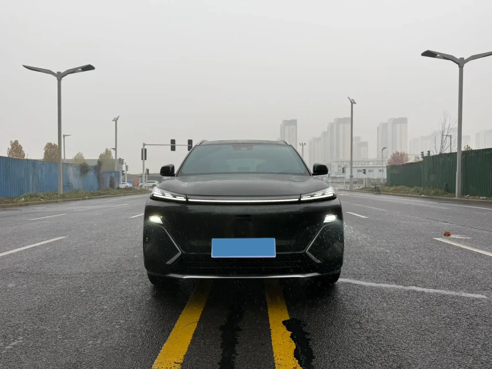 2025 GEELY GALAXY thumbnail 3