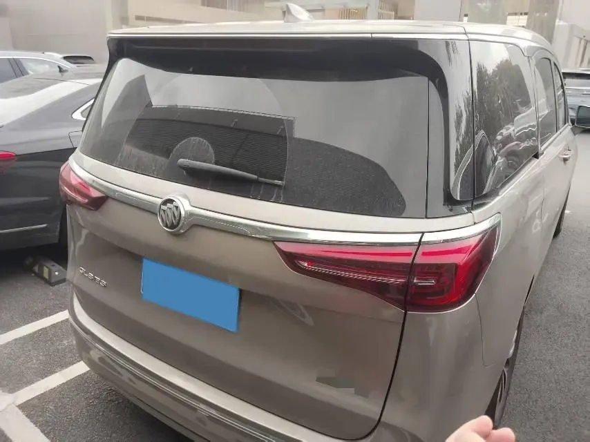 2023 Buick GL8 2.0T 237HP L4 9AT,autocango,china used car exporter,china ev exporter,chinese used car exporter,chinese used ev exporter