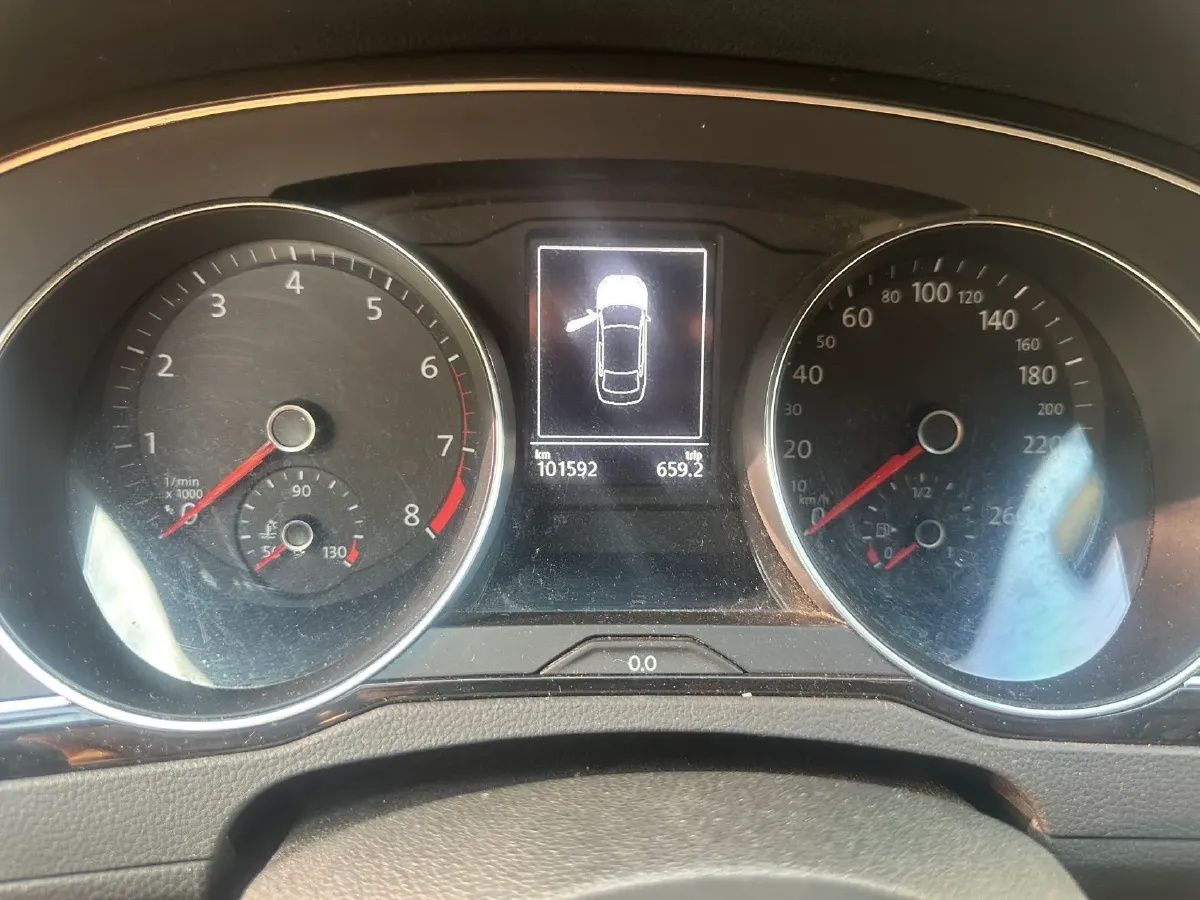 2019 Volkswagen Magotan 2.0T 186HP L4 7DCT,autocango,china used car exporter,china ev exporter,chinese used car exporter,chinese used ev exporter