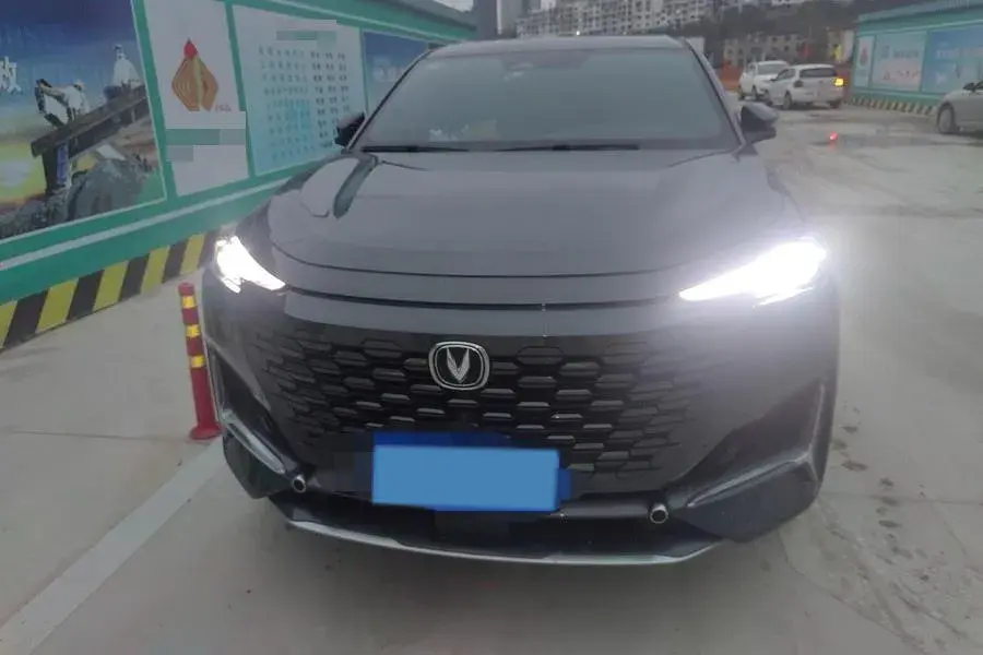 2021 CHANGAN UNI-K thumbnail 4