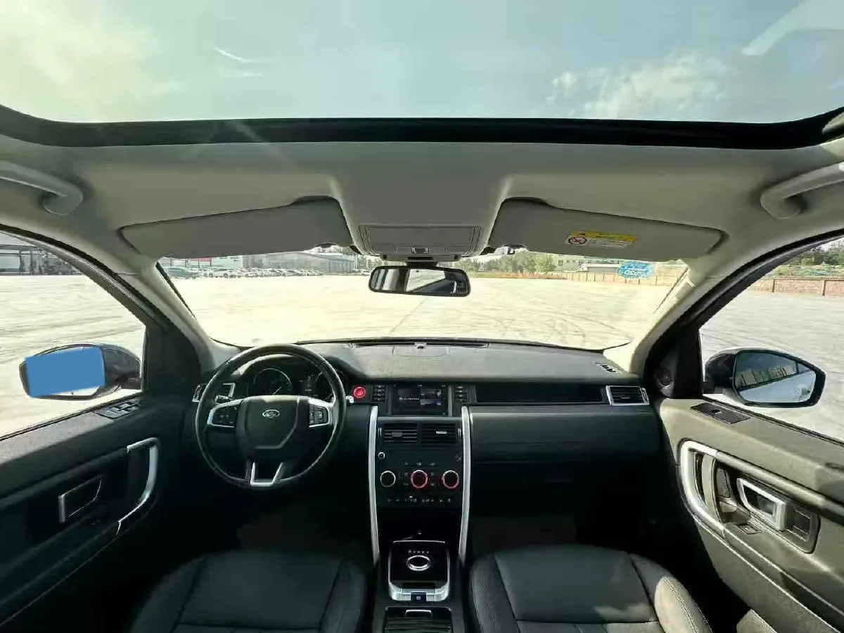 2018 Land Rover Discovery Sport 2.0T 241HP L4 9AT,autocango,china used car exporter,china ev exporter,chinese used car exporter,chinese used ev exporter