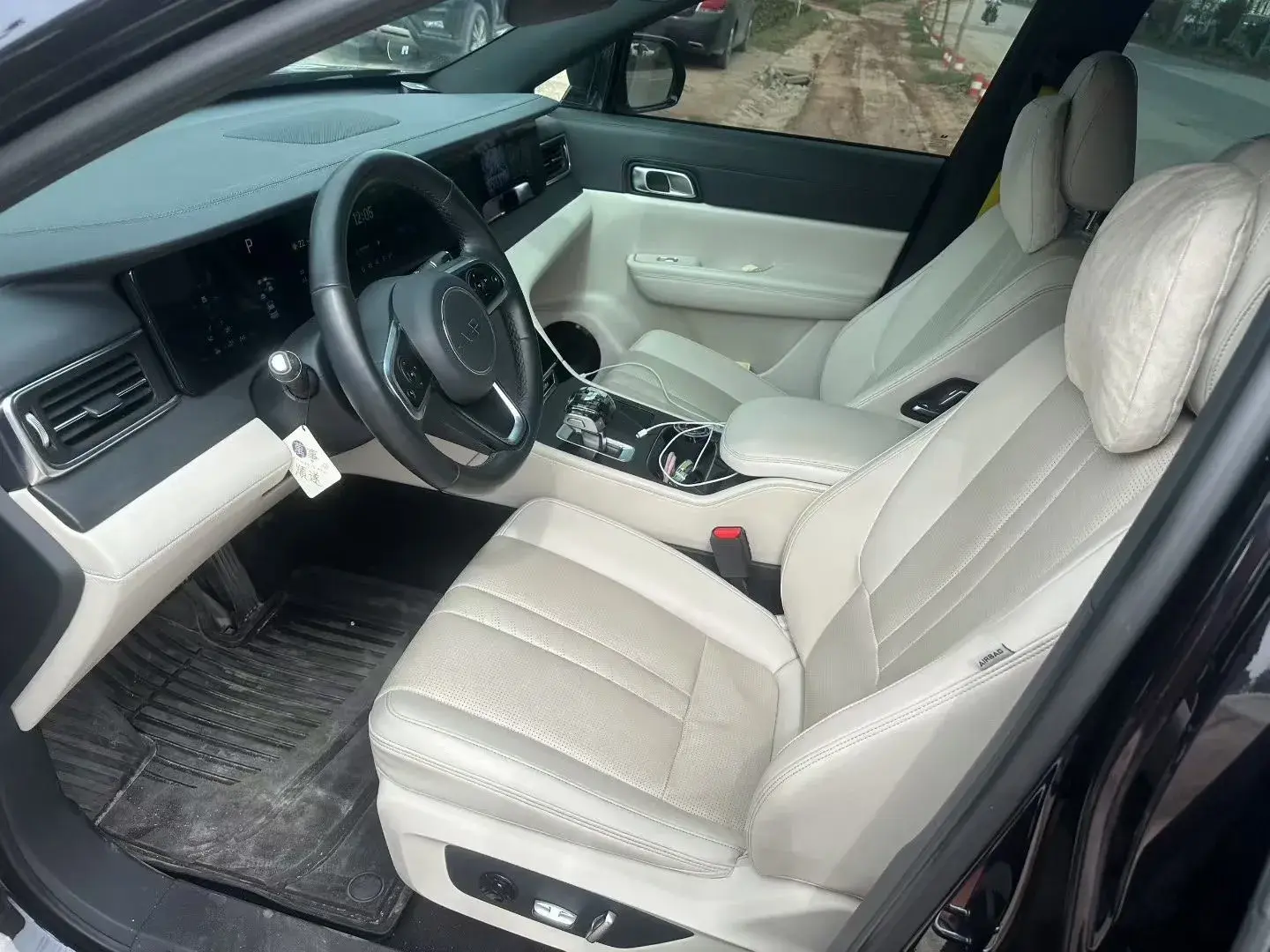 2020 LI ONE thumbnail 4