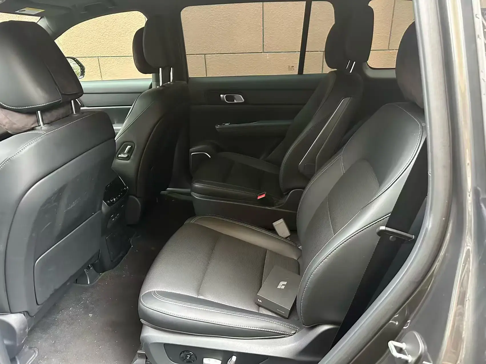 2021 LI ONE thumbnail 4