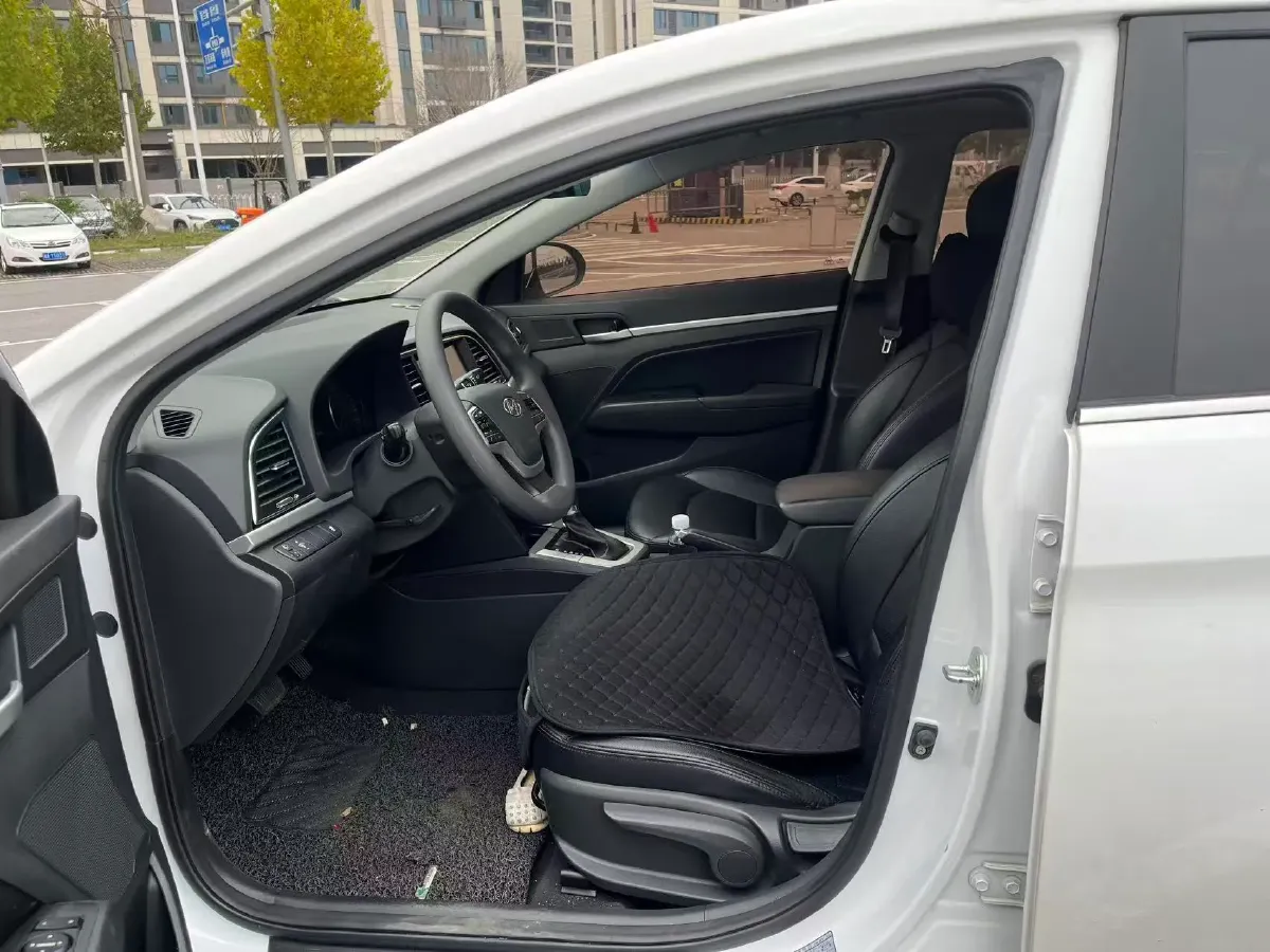 2016 Hyundai Elantra 1.6L 130HP L4 6AT,autocango,china used car exporter,china ev exporter,chinese used car exporter,chinese used ev exporter