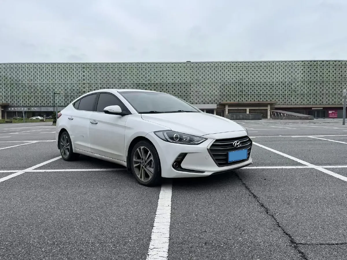 2016 Hyundai Elantra 1.6L 130HP L4 6AT,autocango,china used car exporter,china ev exporter,chinese used car exporter,chinese used ev exporter