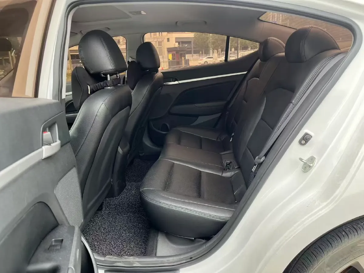 2016 Hyundai Elantra 1.6L 130HP L4 6AT,autocango,china used car exporter,china ev exporter,chinese used car exporter,chinese used ev exporter