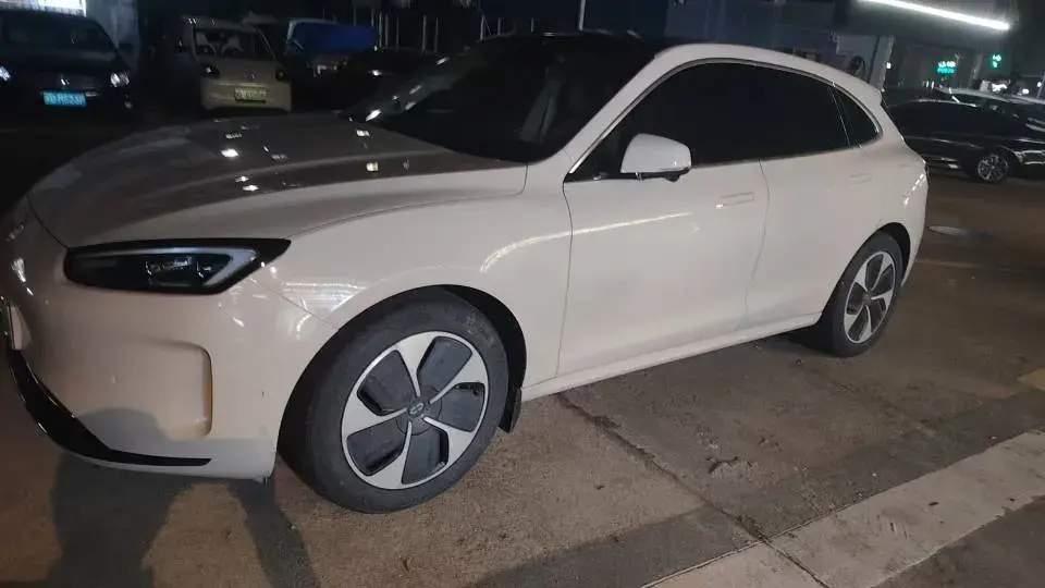 2022 AITO AITO view 1