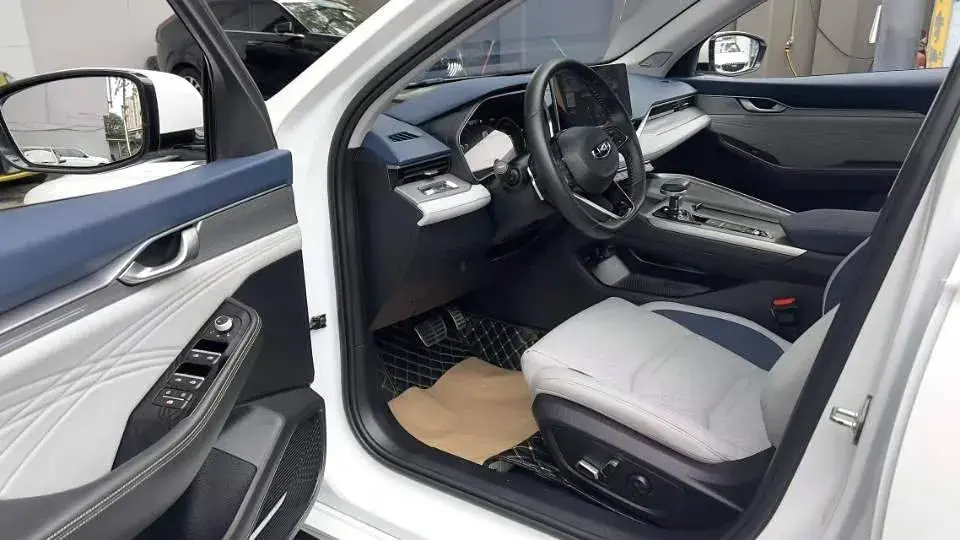 2021 GEELY PREFACE thumbnail 4