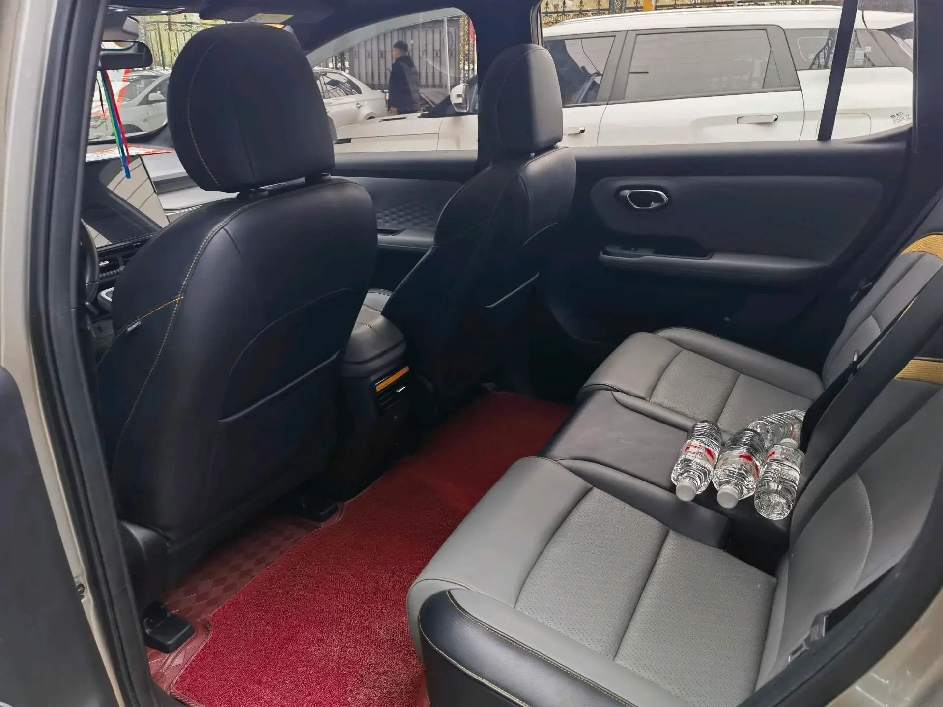 2021 AION Y thumbnail 4