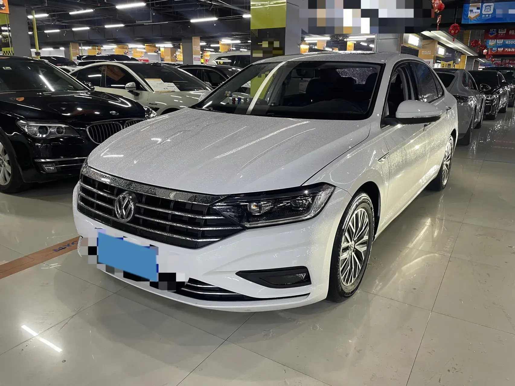 2021 VOLKSWAGEN SAGITAR view 1