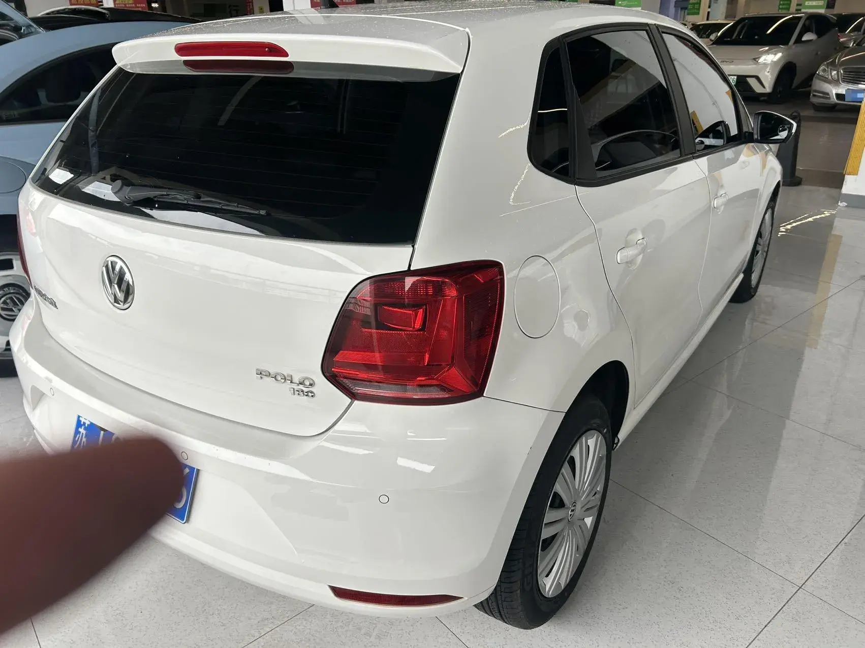 2018 VOLKSWAGEN POLO thumbnail 4