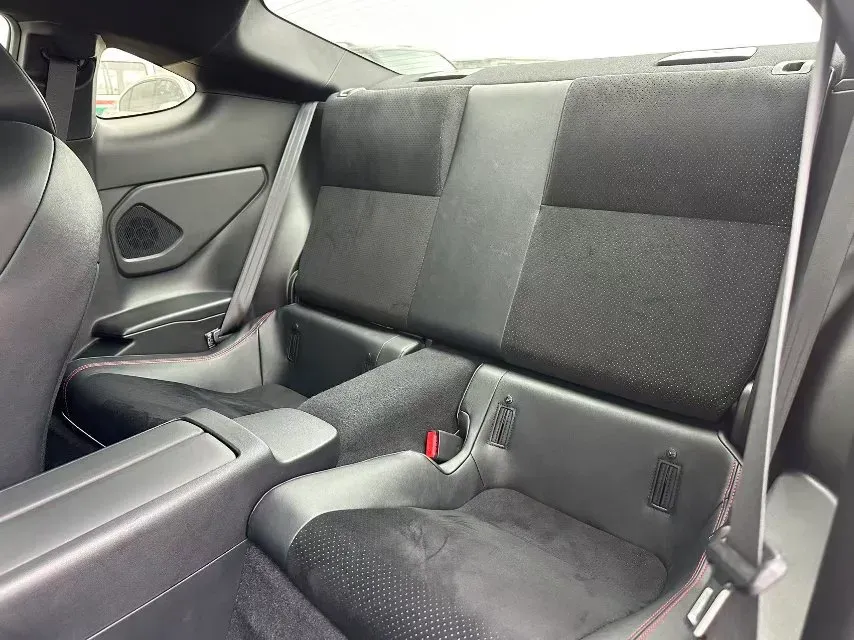 2022 Subaru BRZ 2.4L 234HP H4 6MT,autocango,china used car exporter,china ev exporter,chinese used car exporter,chinese used ev exporter