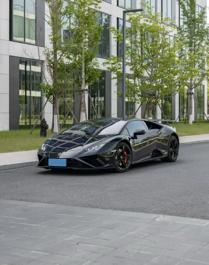 2020 Lamborghini Huracán 5.2L 611HP V10 7DCT