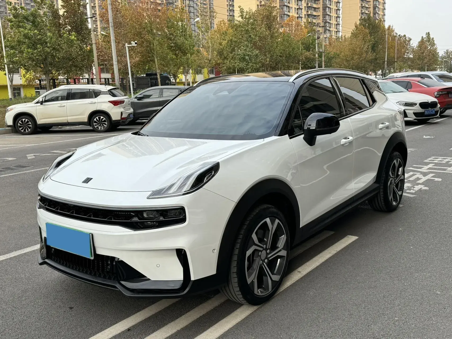 2023 LYNK&CO 06 view 1