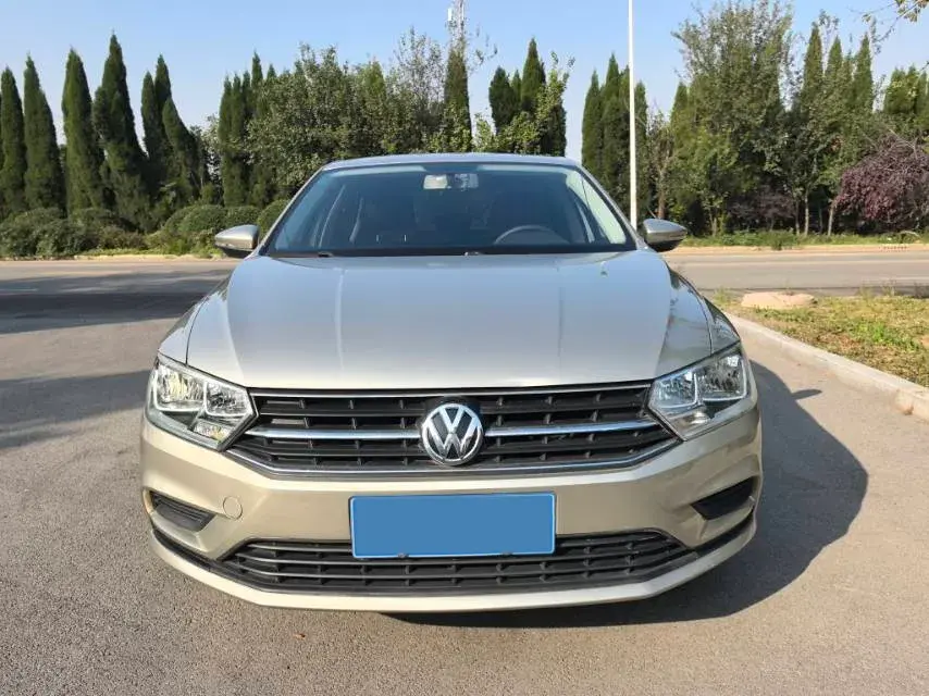 2018 VOLKSWAGEN BORA thumbnail 2