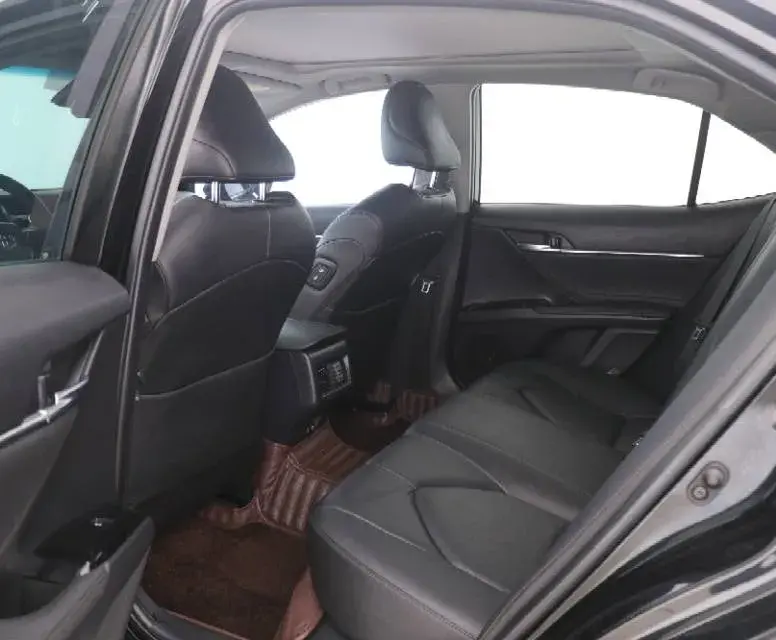 2019 TOYOTA CAMRY thumbnail 4