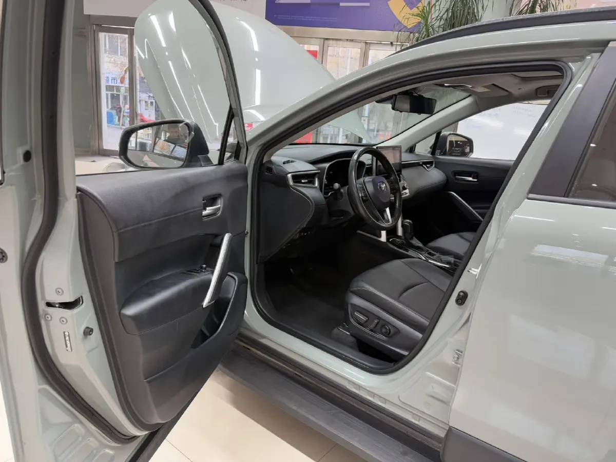 2022 Toyota Corolla Cross 2.0L 171HP L4 CVT,autocango,china used car exporter,china ev exporter,chinese used car exporter,chinese used ev exporter