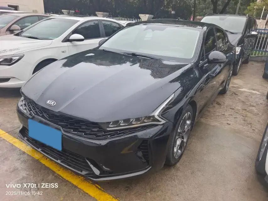 2020 KIA K5 view 1