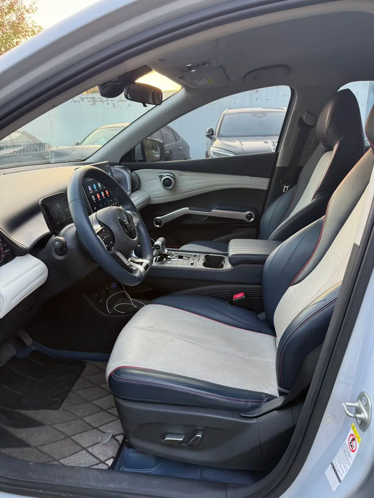 2022 BYD YUAN thumbnail 3