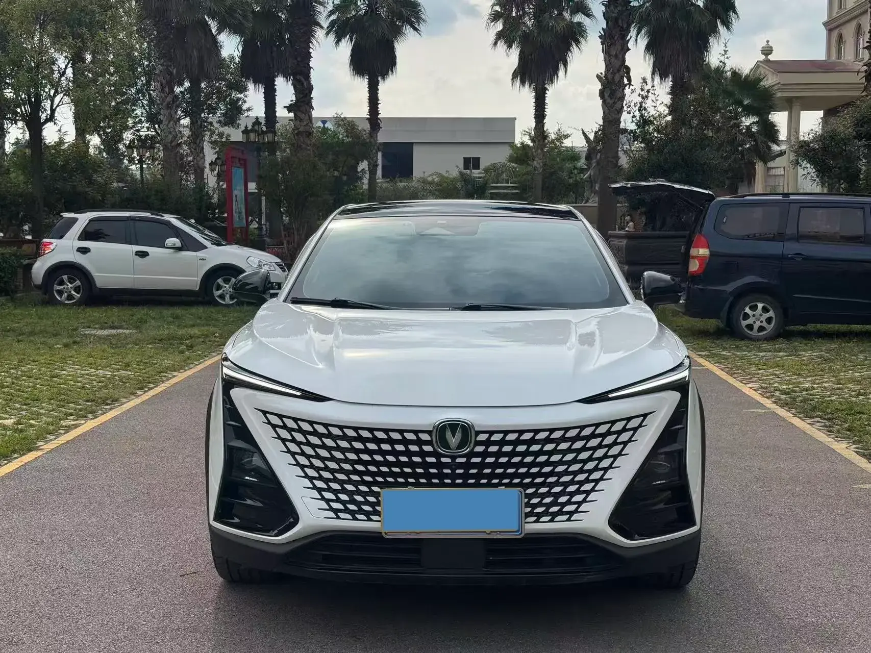 2022 CHANGAN UNI-T thumbnail 2