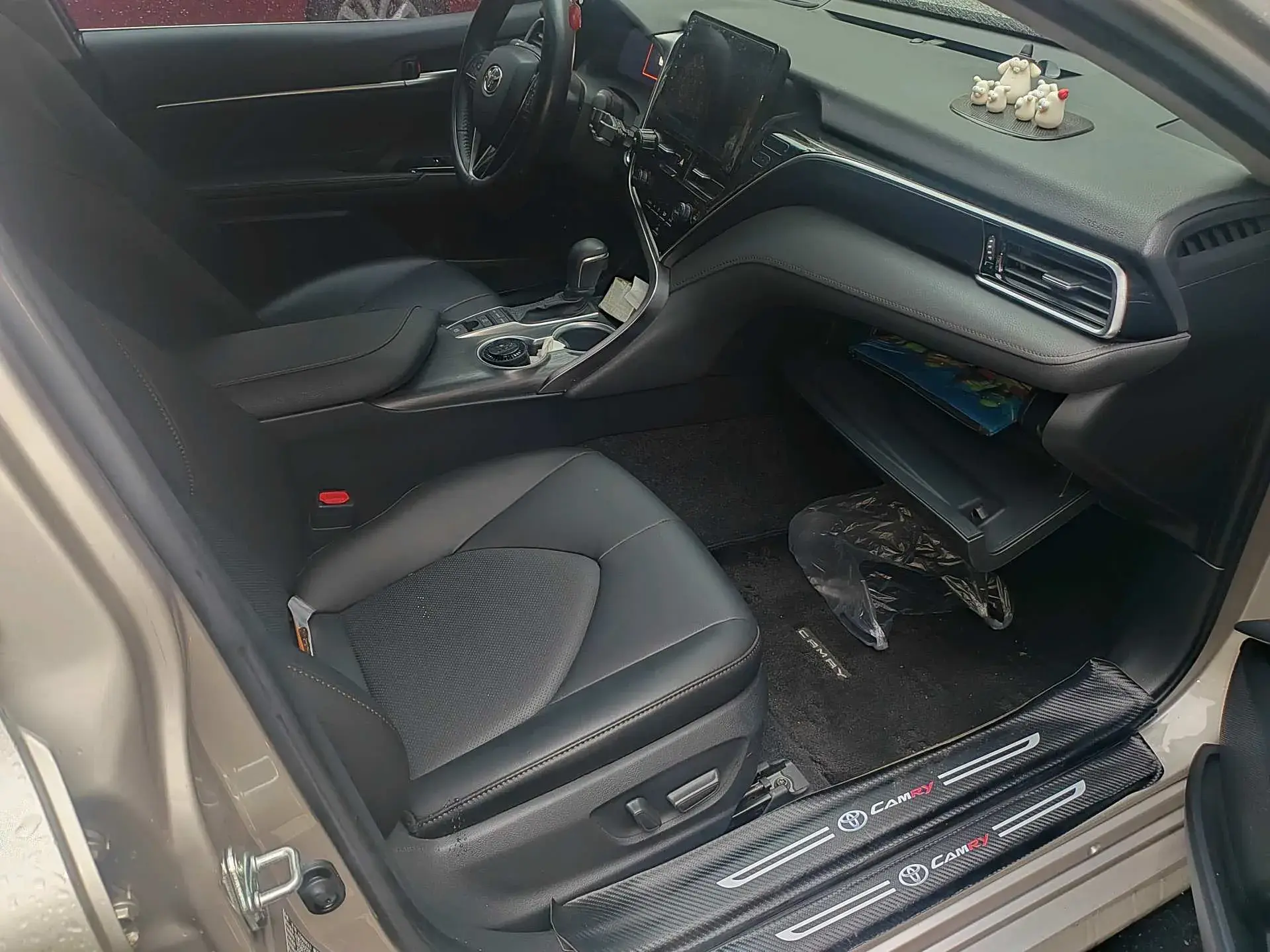 2021 TOYOTA CAMRY thumbnail 4