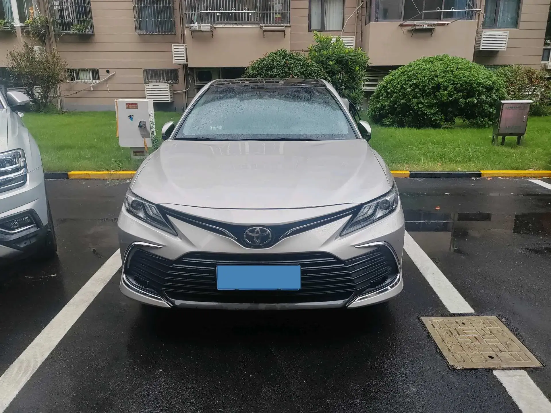 2021 TOYOTA CAMRY thumbnail 2