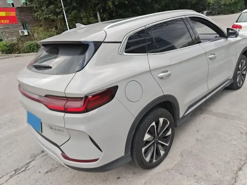 2024 BYD SONG thumbnail 4