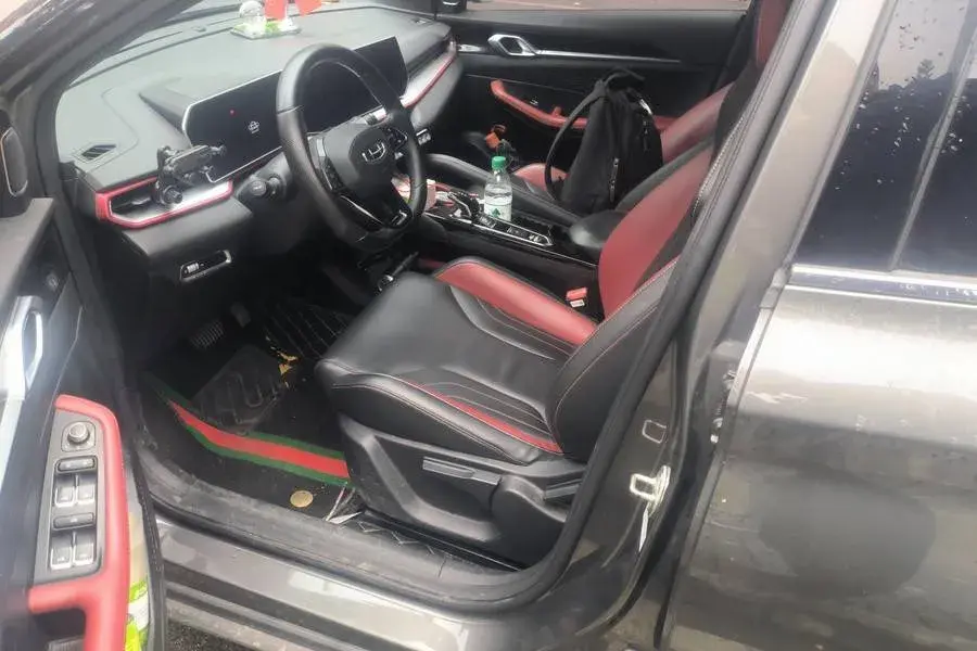 2022 GEELY COOLRAY thumbnail 4