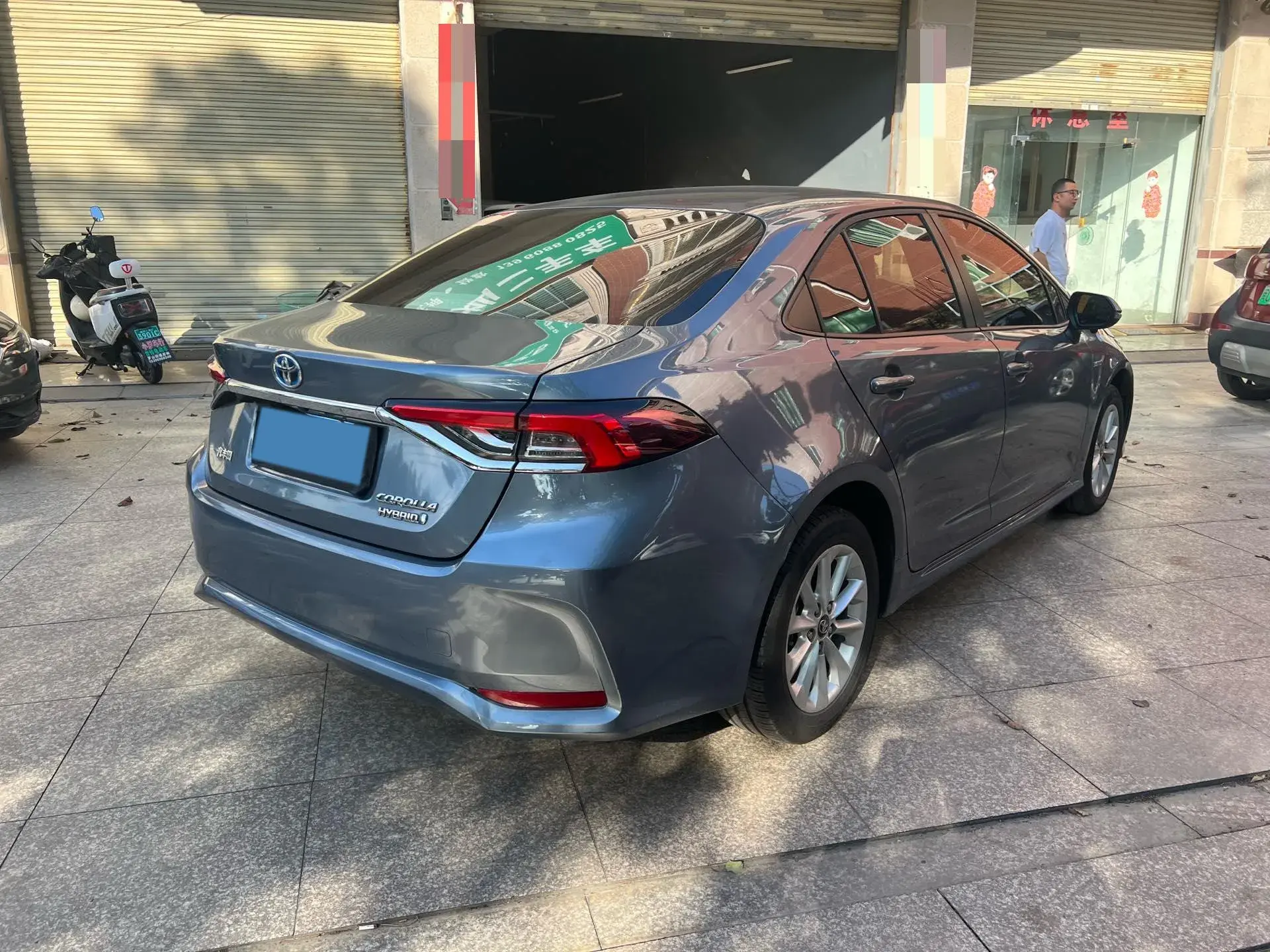 2021 TOYOTA COROLLA thumbnail 4