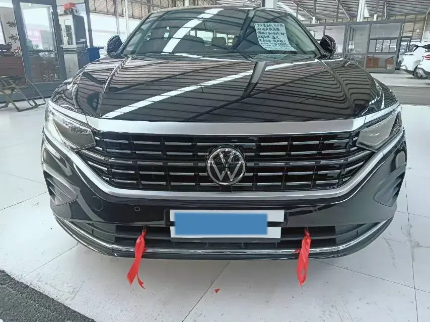 2024 VOLKSWAGEN PASSAT thumbnail 2