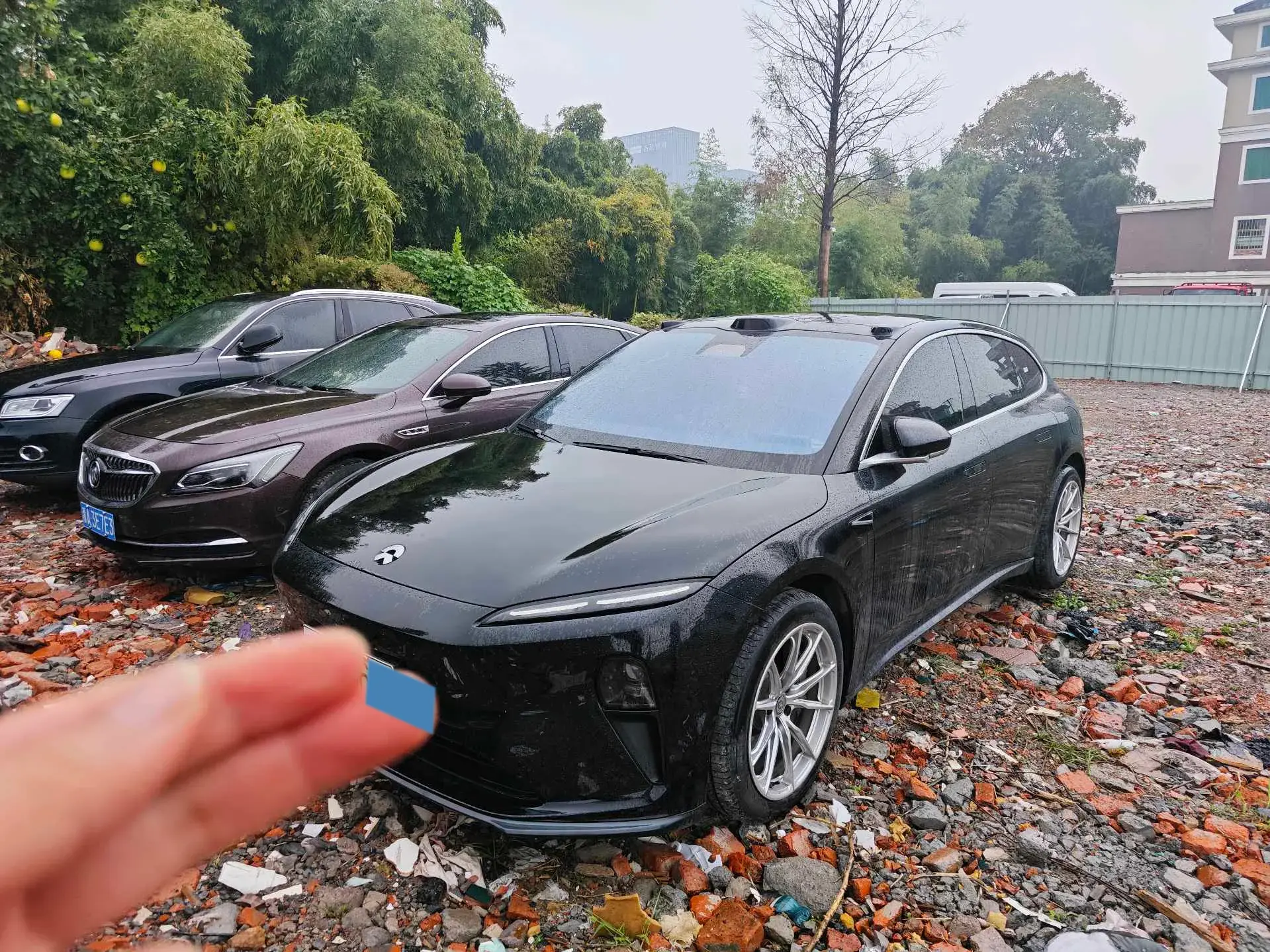 2023 NIO ET5T view 1