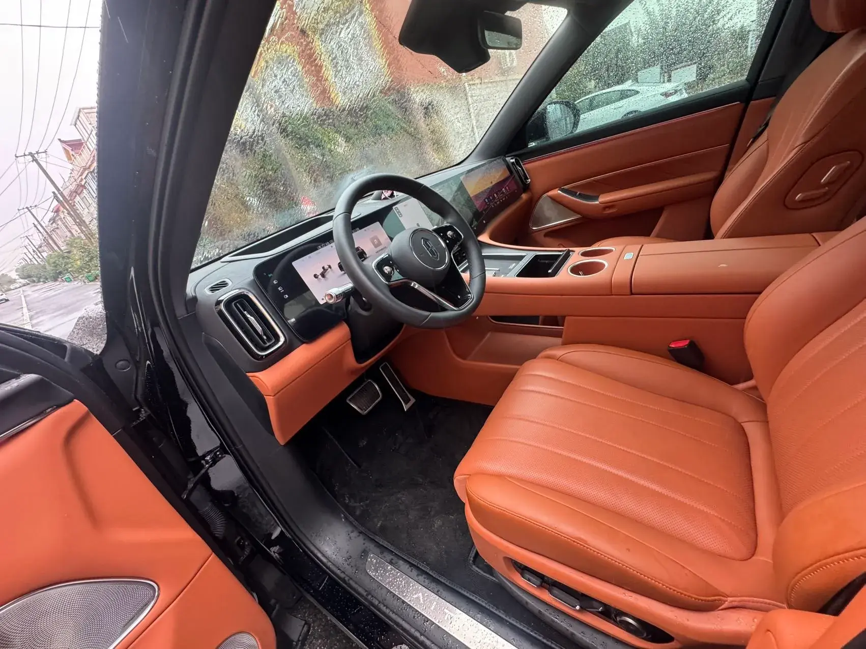 2025 AITO AITO thumbnail 4