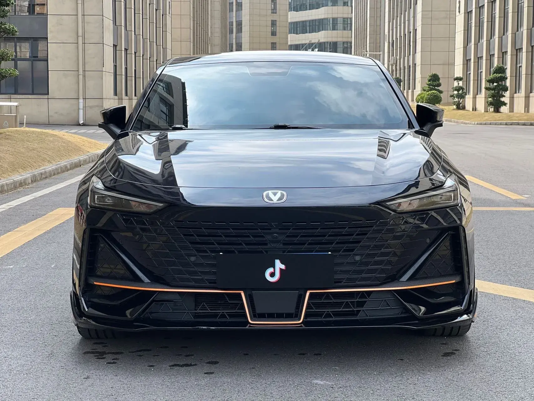 2022 CHANGAN UNI-V thumbnail 2