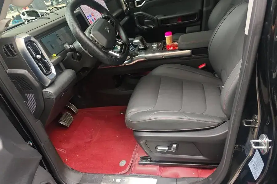 2023 JETOUR TRAVELLER thumbnail 4