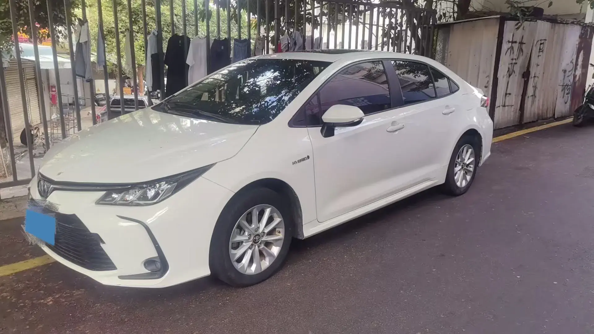 2019 TOYOTA COROLLA view 1
