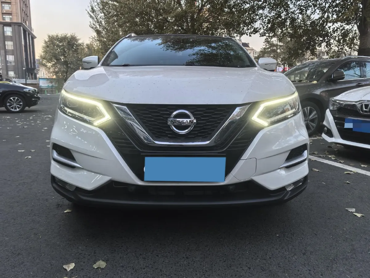 2022 Nissan Qashqai 2.0L 151HP L4 CVT,autocango,china used car exporter,china ev exporter,chinese used car exporter,chinese used ev exporter