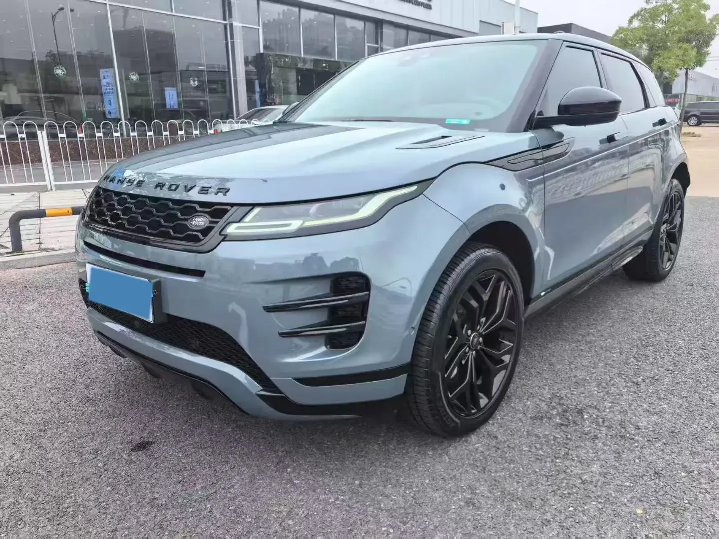 2021 LAND ROVER view 1
