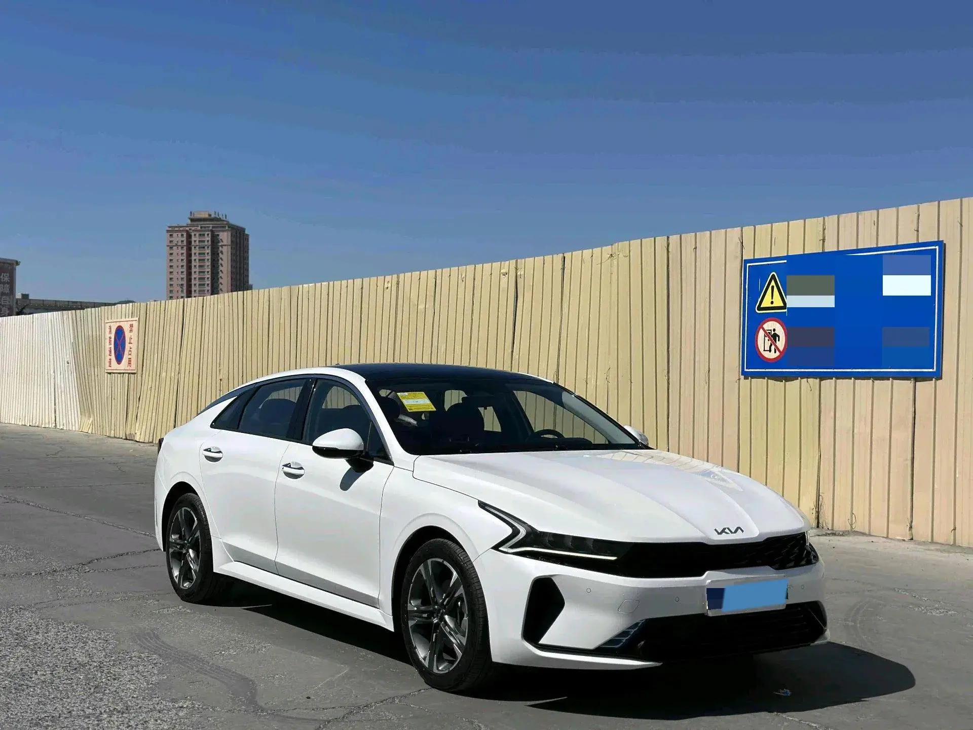 2021 KIA K5 thumbnail 3