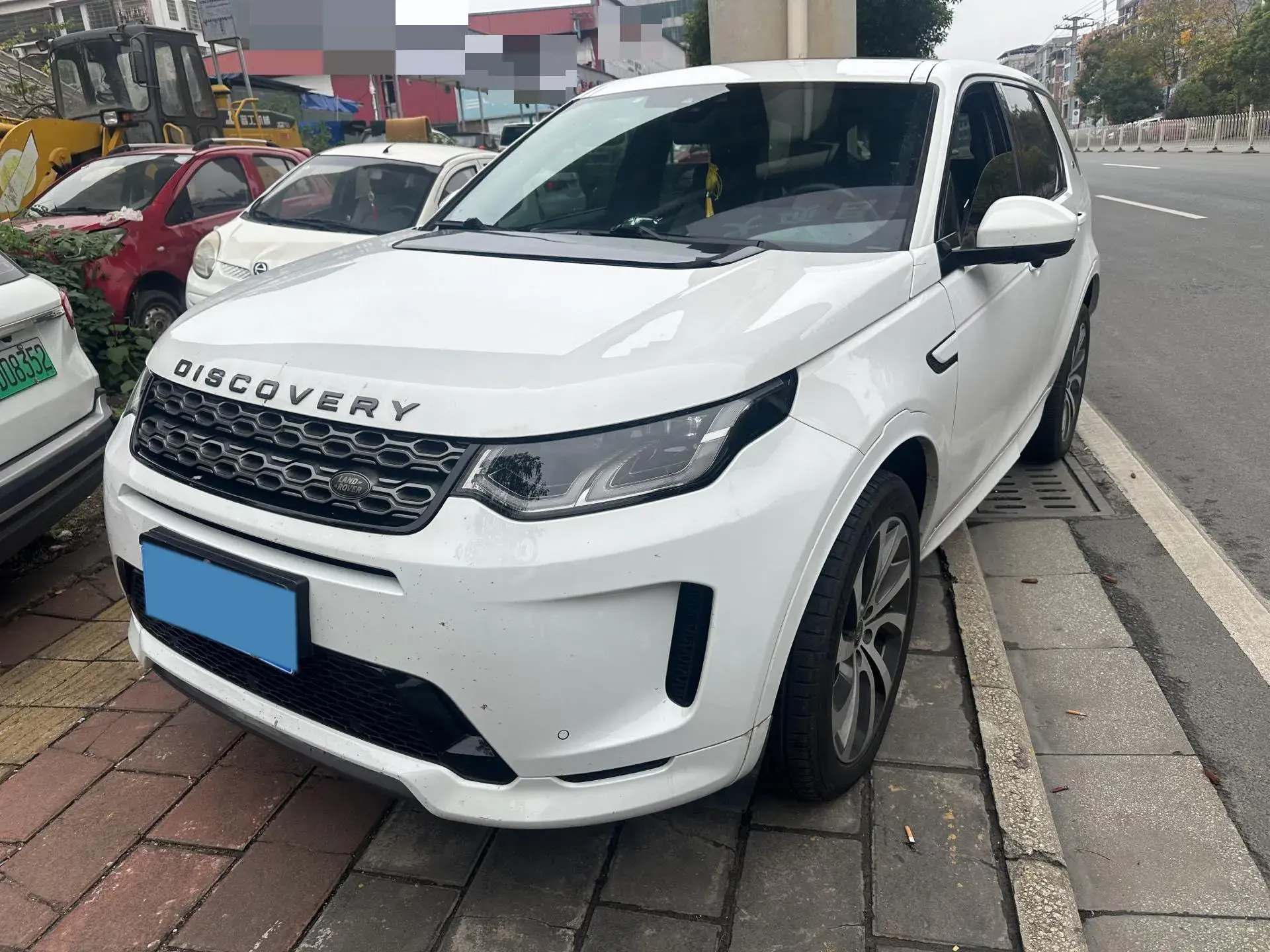 2020 LAND ROVER view 1