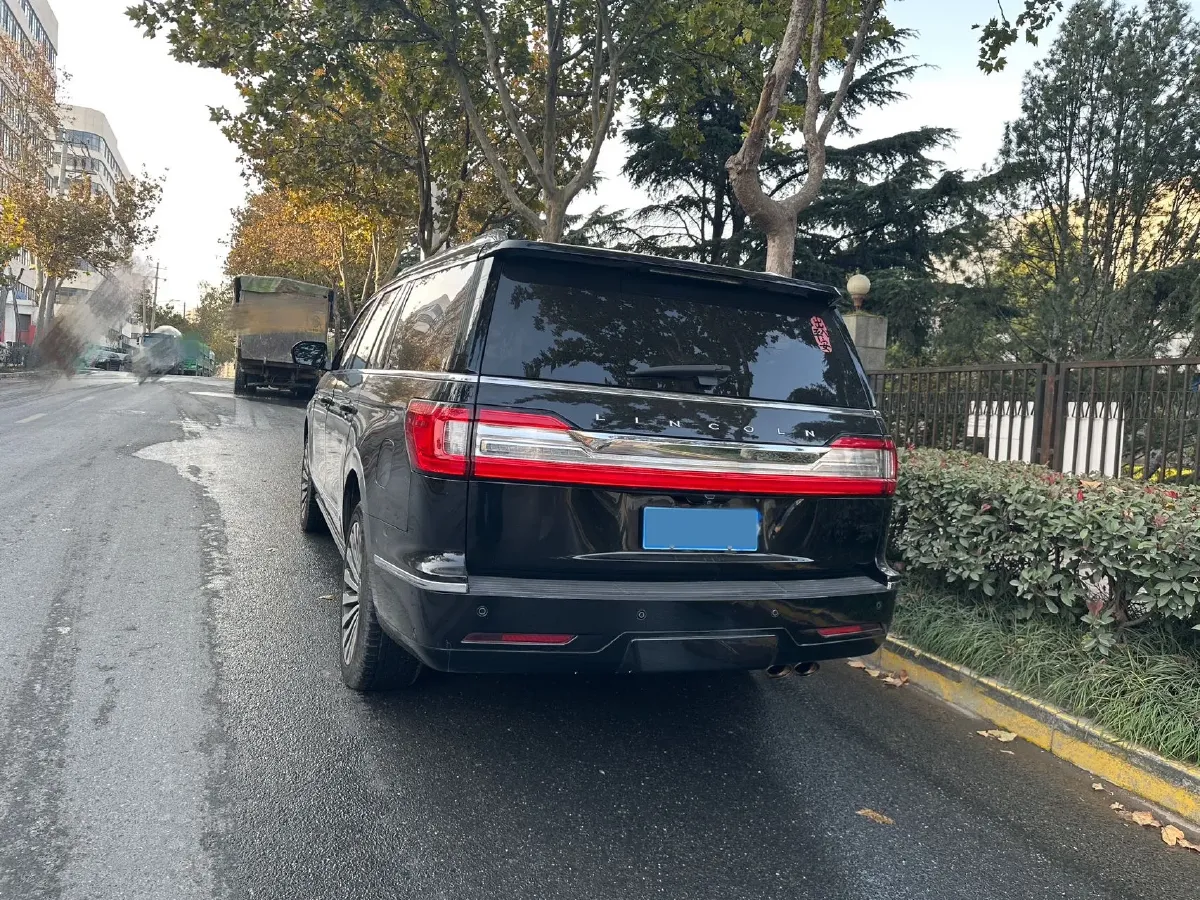 2018 Lincoln Navigator 3.5T 415HP V6 10AT,autocango,china used car exporter,china ev exporter,chinese used car exporter,chinese used ev exporter