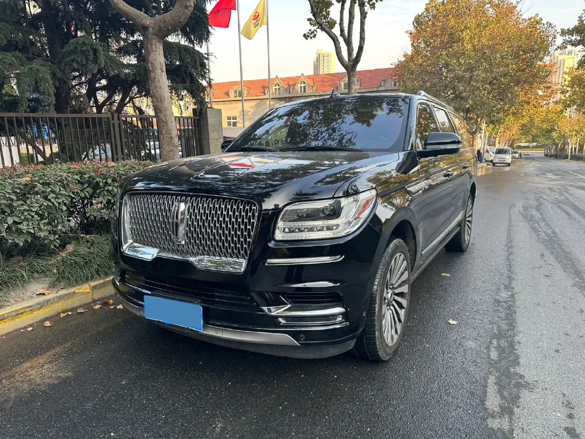 2018 Lincoln Navigator 3.5T 415HP V6 10AT,autocango,china used car exporter,china ev exporter,chinese used car exporter,chinese used ev exporter