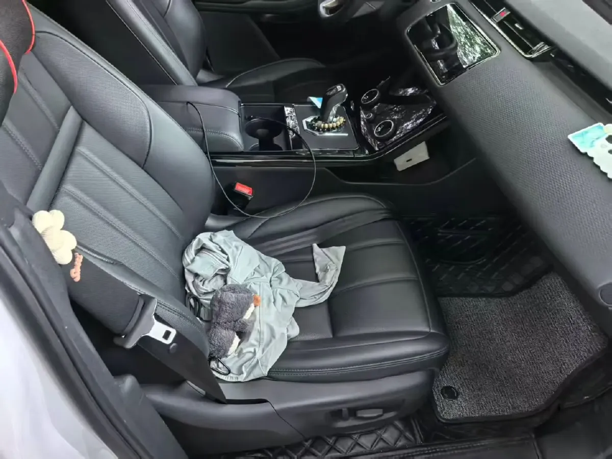 2021 Land Rover Range Rover Evoque 2.0T 249HP L4 9AT,autocango,china used car exporter,china ev exporter,chinese used car exporter,chinese used ev exporter