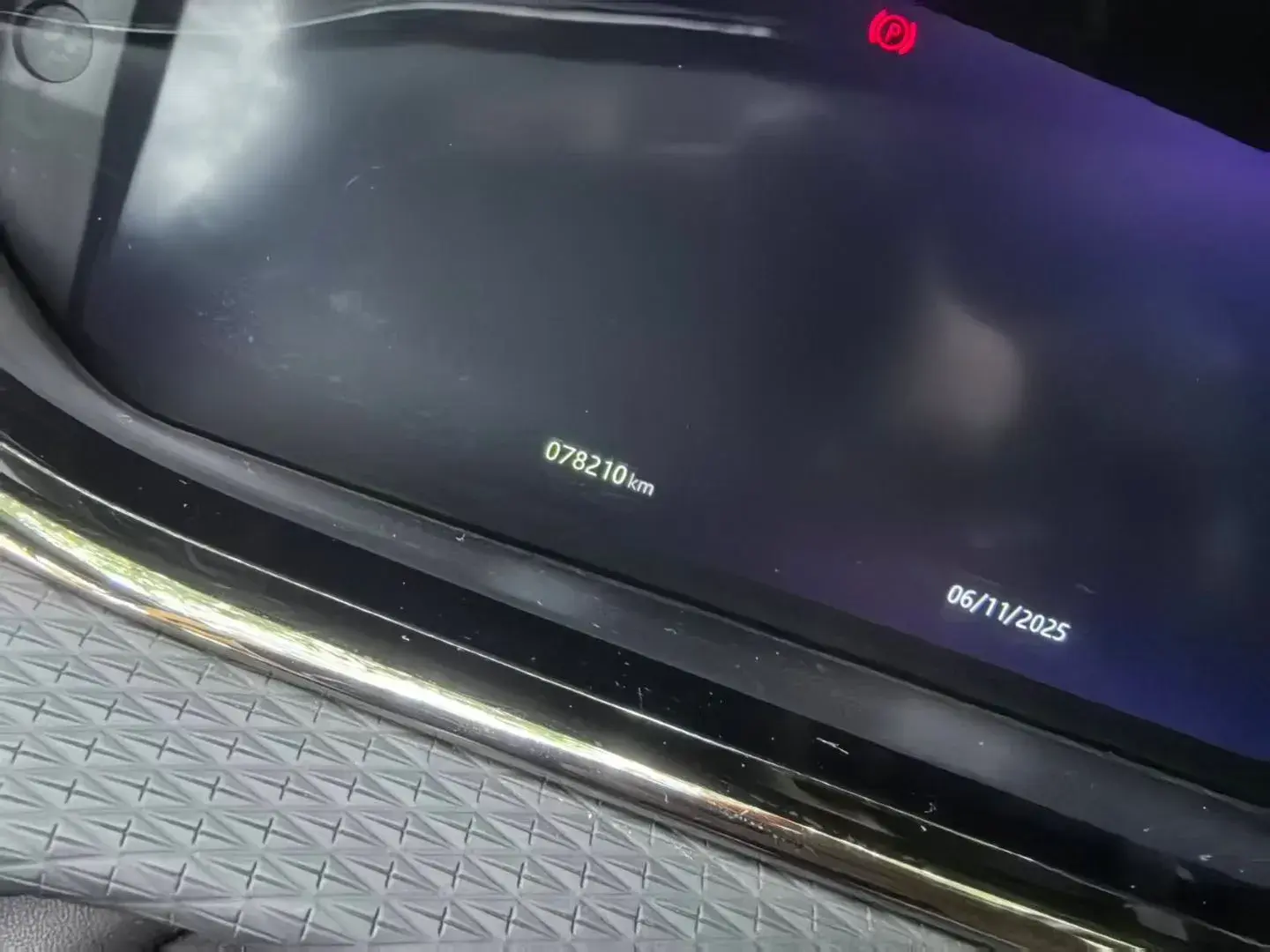 2021 LAND ROVER thumbnail 4